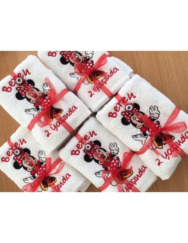 MINNIE MOUSE NAKIŞLI HAVLU-3