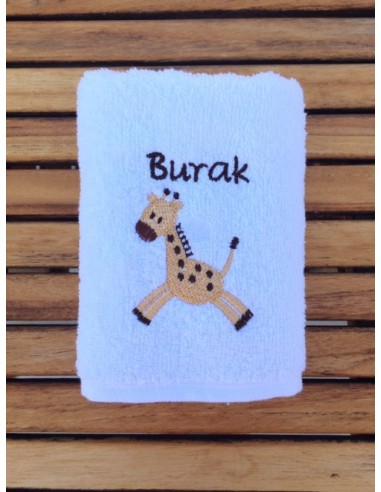ZÜRAFA NAKIŞLI İSME ÖZEL HAVLU
